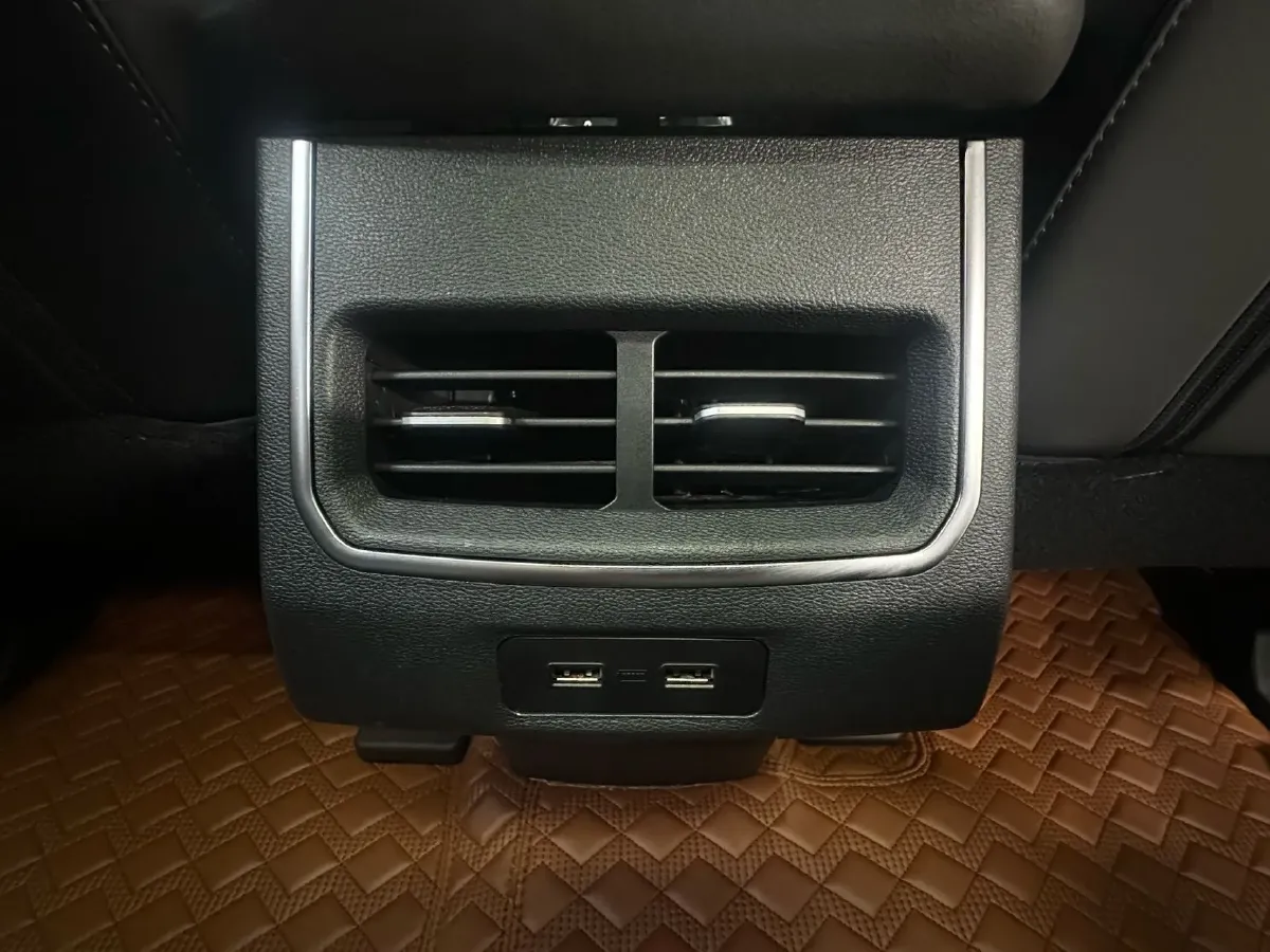 2021 Haval H6 1.5T 150HP L4 7DCT,autocango,china used car exporter,china ev exporter,chinese used car exporter,chinese used ev exporter