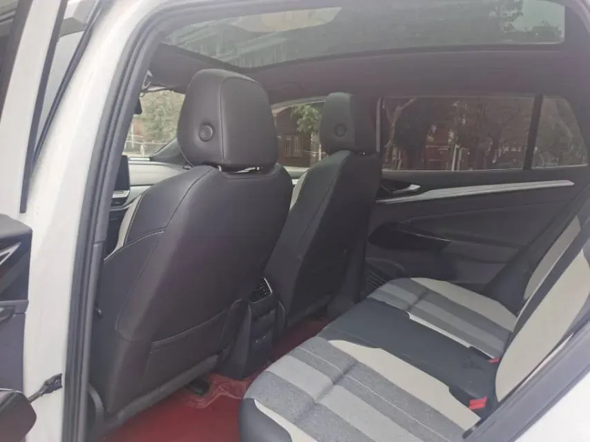 2024 Volkswagen ID.4 Crozz BEV 55.7KWH,autocango,china used car exporter,china ev exporter,chinese used car exporter,chinese used ev exporter