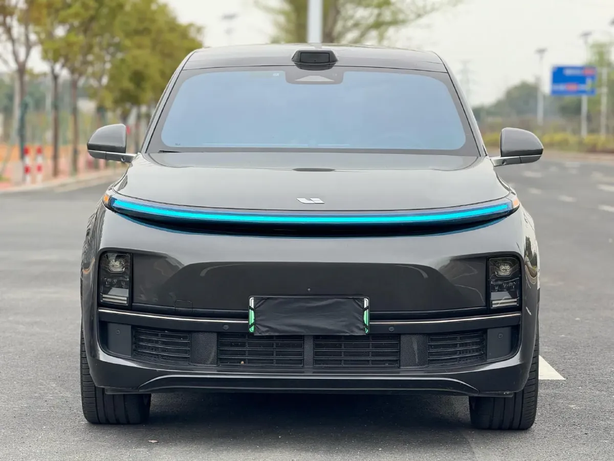 2022 Li L9 Range Extended 154HP REEV 42.6KWH,autocango,china used car exporter,china ev exporter,chinese used car exporter,chinese used ev exporter