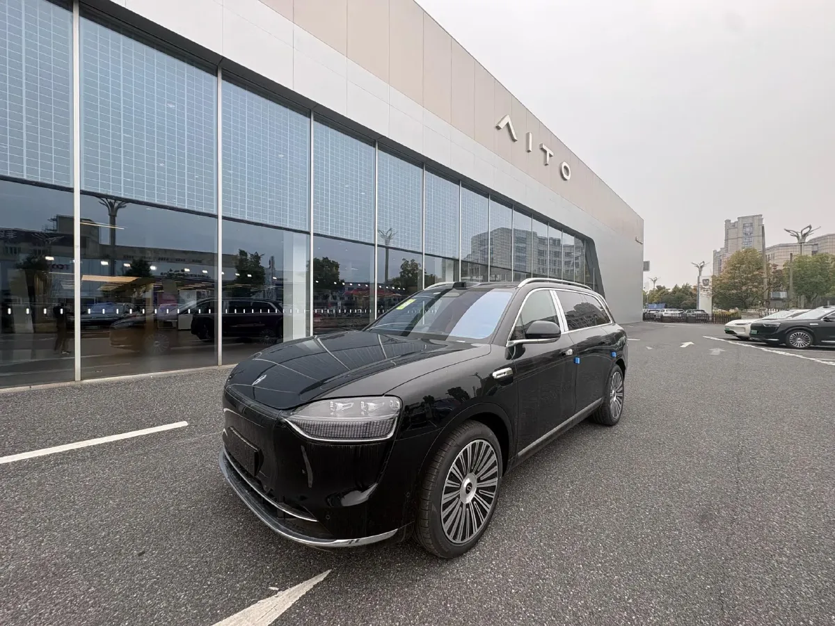 2025 AITO AITO M9 REEV 160HP REEV 52KWH,autocango,china used car exporter,china ev exporter,chinese used car exporter,chinese used ev exporter