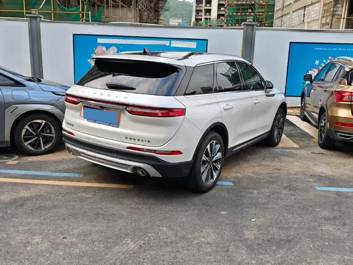2022 Lincoln Corsair 2.0T 245HP L4 8AT,autocango,china used car exporter,china ev exporter,chinese used car exporter,chinese used ev exporter