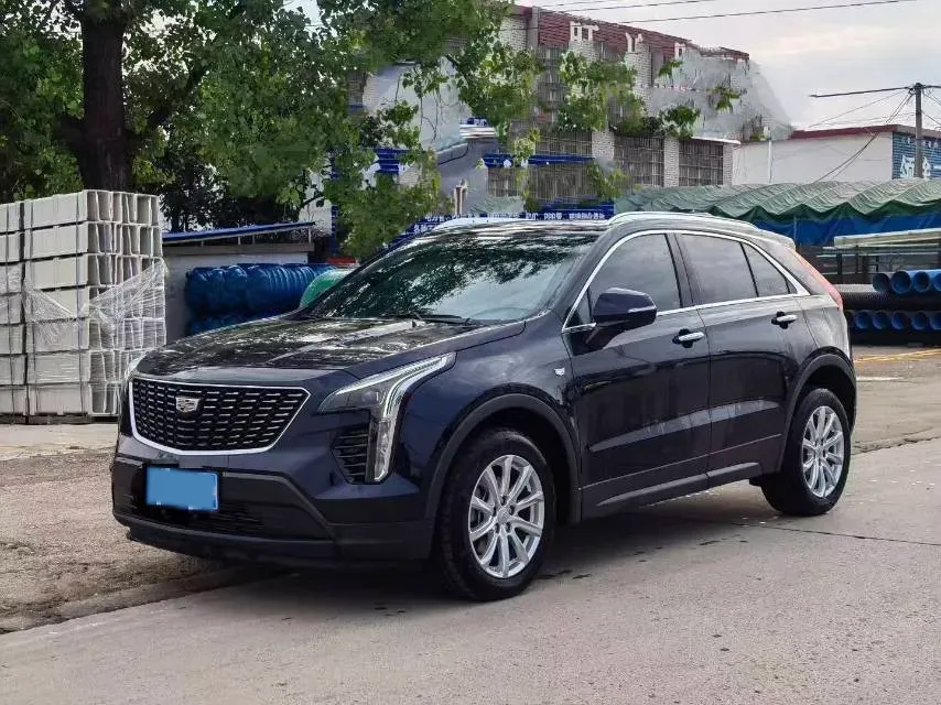 2022 Cadillac XT4 2.0T 237HP L4 9AT,autocango,china used car exporter,china ev exporter,chinese used car exporter,chinese used ev exporter