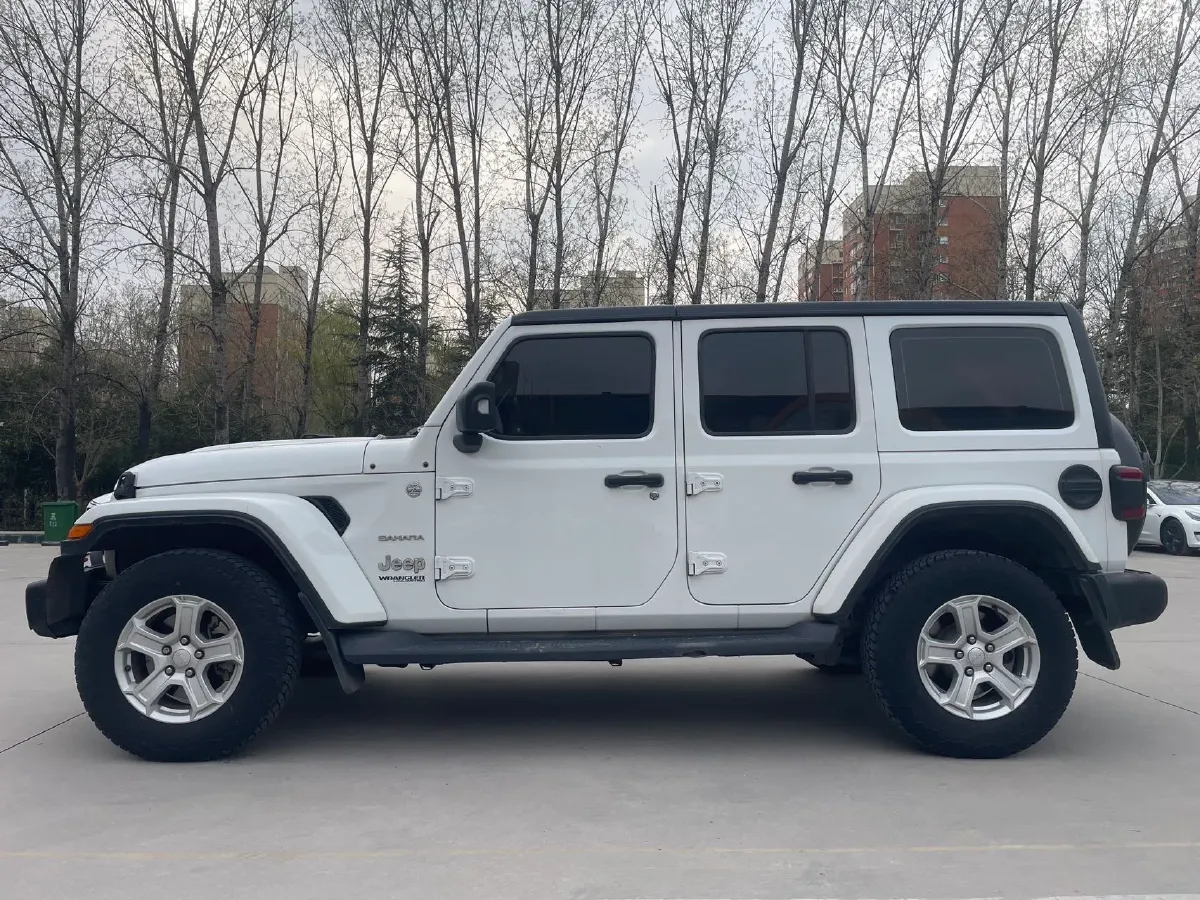 2019 Jeep Wrangler 2.0T 266HP L4 8AT,autocango,china used car exporter,china ev exporter,chinese used car exporter,chinese used ev exporter
