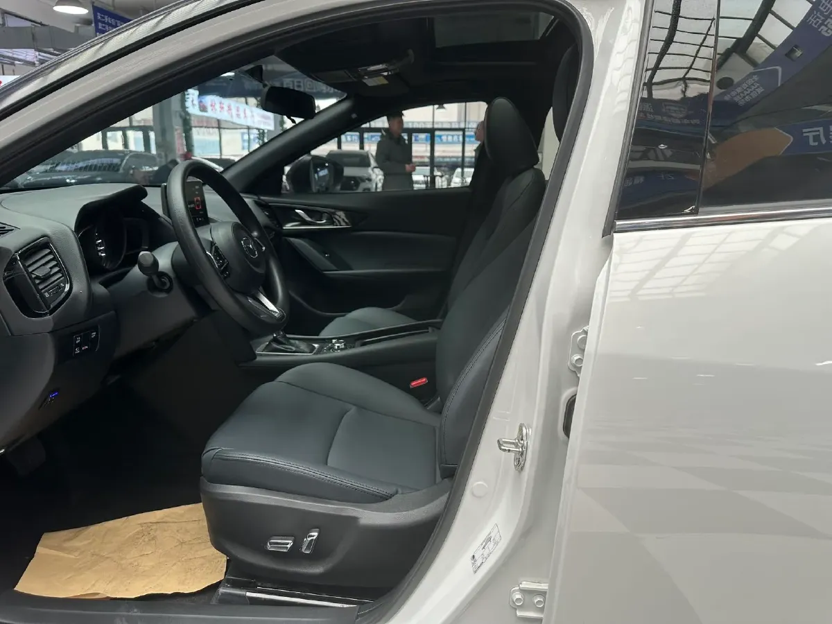 2021 Mazda CX-4 2.0L 158HP L4 6AT,autocango,china used car exporter,china ev exporter,chinese used car exporter,chinese used ev exporter