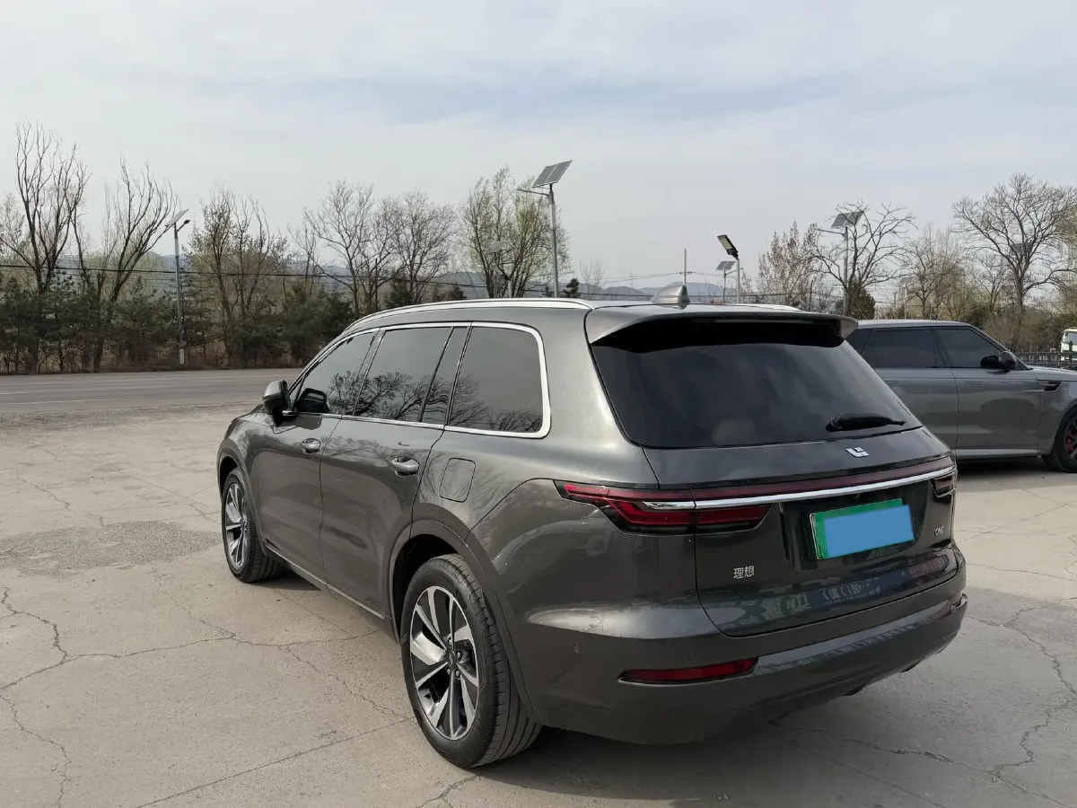 2021 Li ONE Range Extended 131HP REEV 40.5KWH,autocango,china used car exporter,china ev exporter,chinese used car exporter,chinese used ev exporter