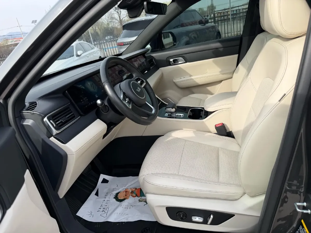 2021 Li ONE Range Extended 131HP REEV 40.5KWH,autocango,china used car exporter,china ev exporter,chinese used car exporter,chinese used ev exporter