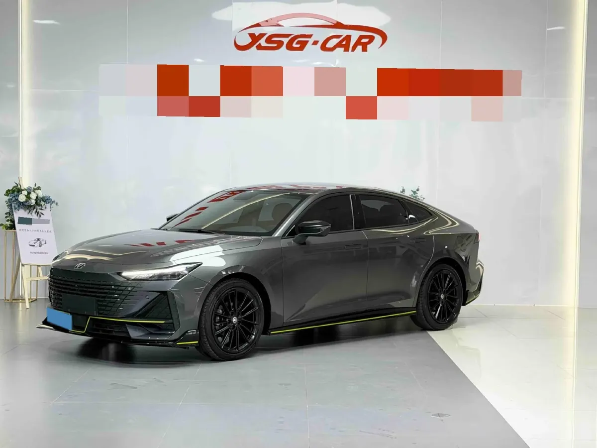 2022 ChangAn UNI-V 1.5T 188HP L4 7DCT,autocango,china used car exporter,china ev exporter,chinese used car exporter,chinese used ev exporter