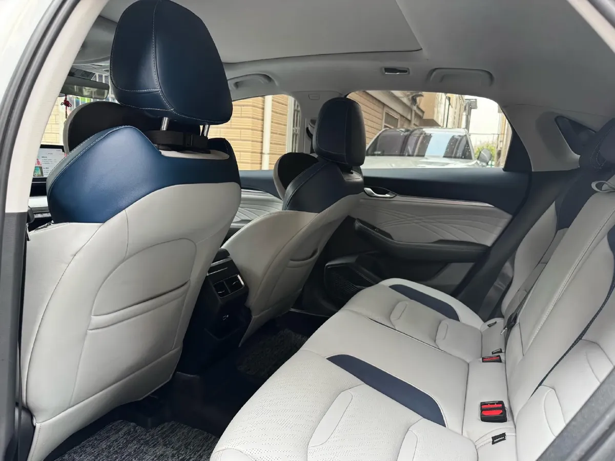 2023 Geely Preface 2.0T 190HP L4 7DCT,autocango,china used car exporter,china ev exporter,chinese used car exporter,chinese used ev exporter