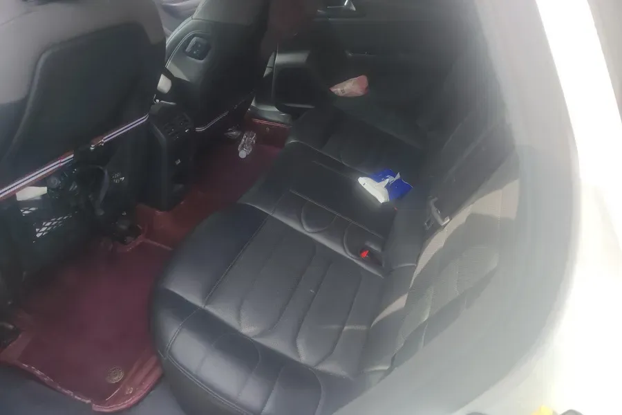 2021 Citroen C5 X 1.6T 175HP L4 8AT,autocango,china used car exporter,china ev exporter,chinese used car exporter,chinese used ev exporter