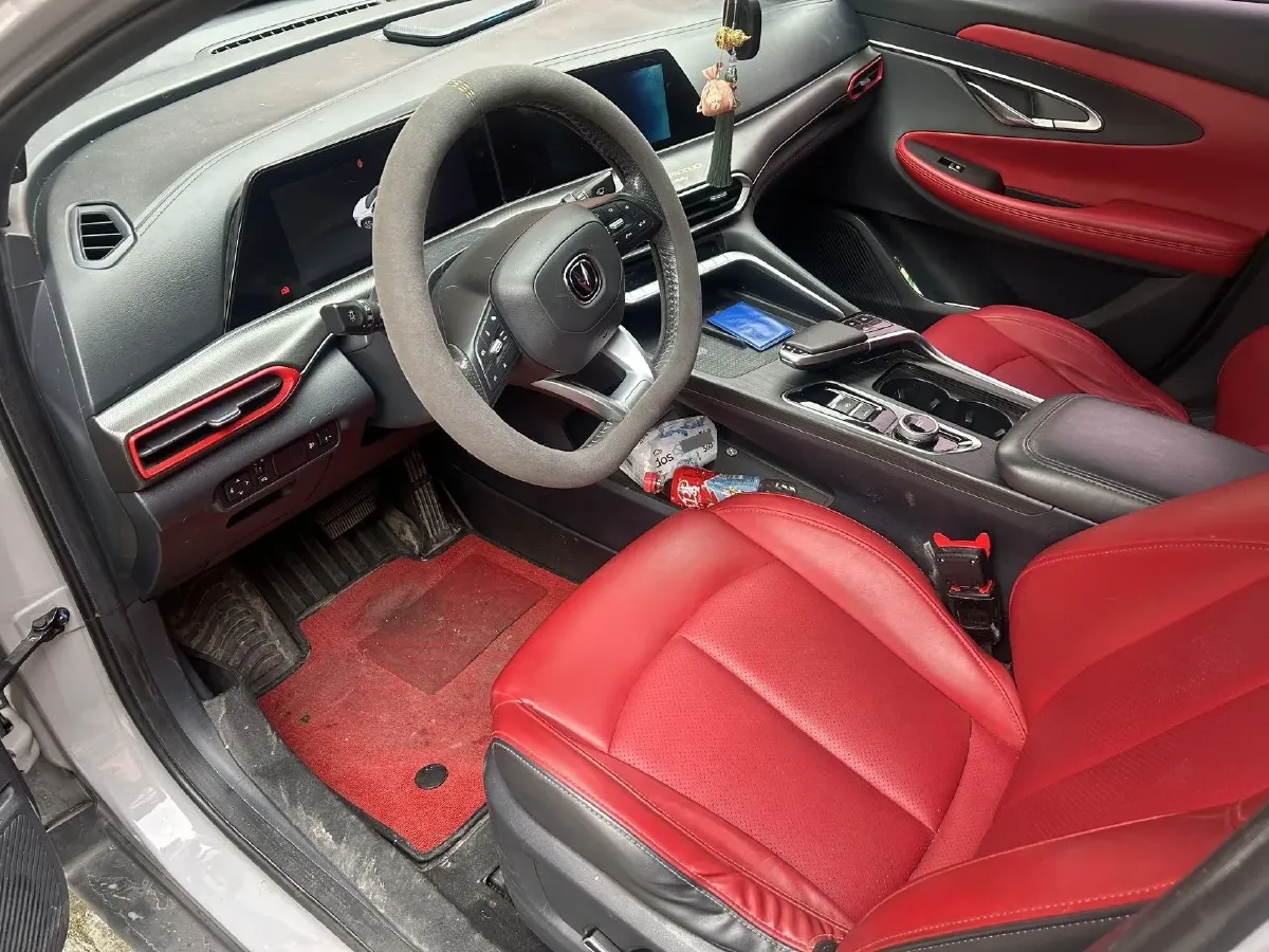 2020 ChangAn UNI-T 1.5T 180HP L4 7DCT,autocango,china used car exporter,china ev exporter,chinese used car exporter,chinese used ev exporter