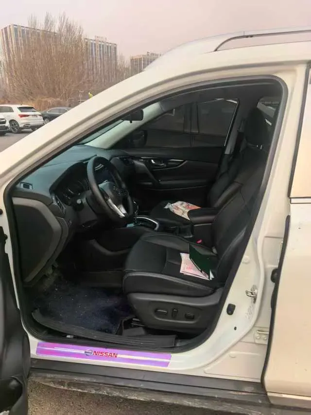 2022 Nissan X-Trail 2.0L 151HP L4 CVT,autocango,china used car exporter,china ev exporter,chinese used car exporter,chinese used ev exporter