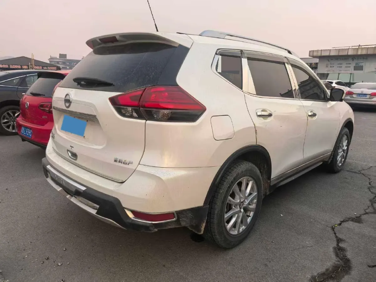 2022 Nissan X-Trail 2.0L 151HP L4 CVT,autocango,china used car exporter,china ev exporter,chinese used car exporter,chinese used ev exporter