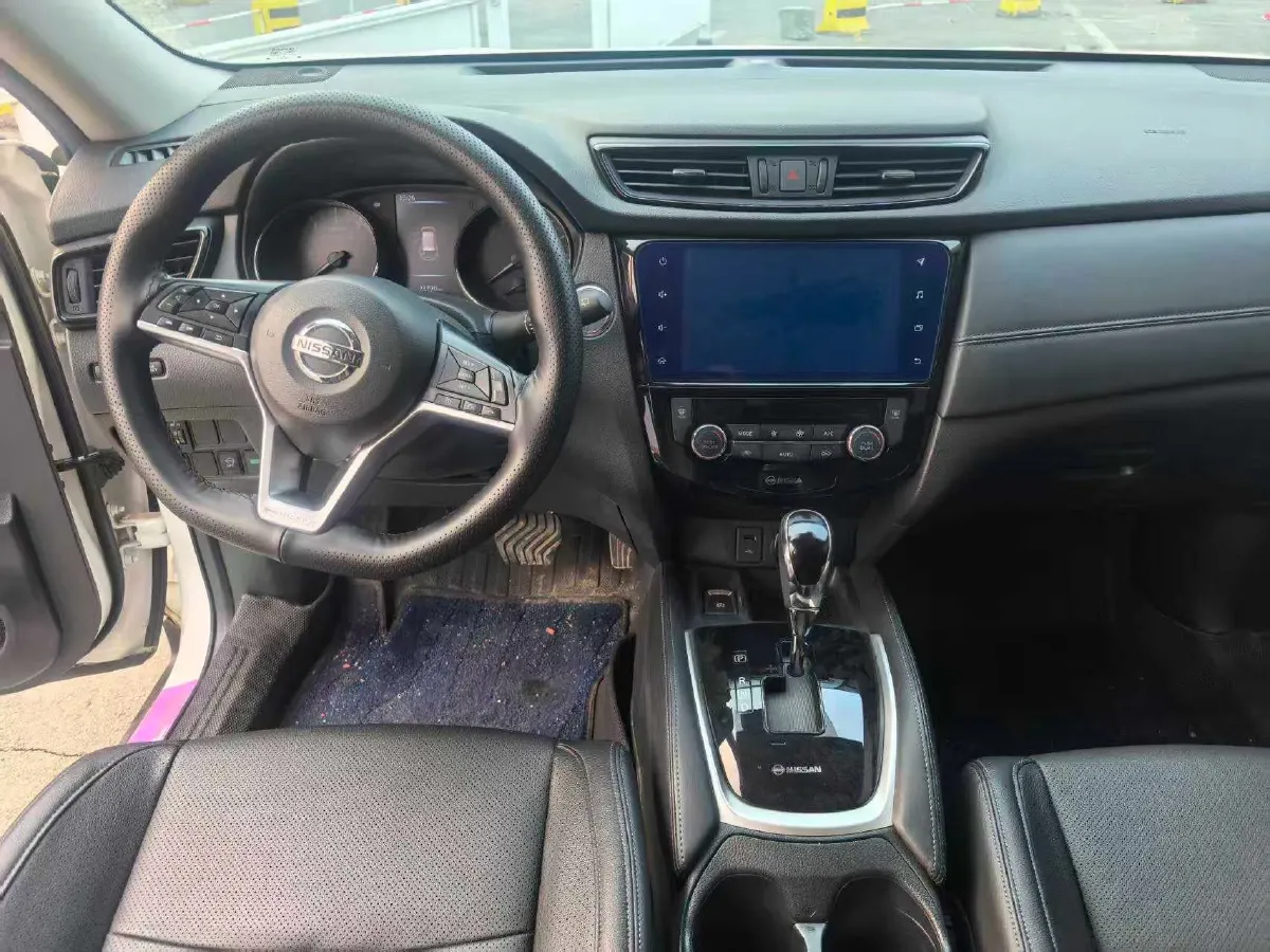 2022 Nissan X-Trail 2.0L 151HP L4 CVT,autocango,china used car exporter,china ev exporter,chinese used car exporter,chinese used ev exporter