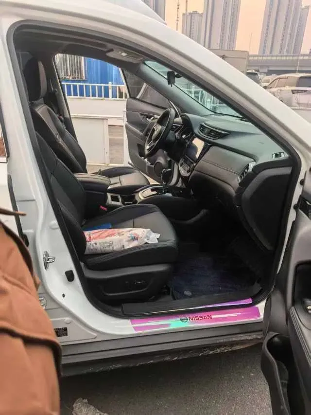 2022 Nissan X-Trail 2.0L 151HP L4 CVT,autocango,china used car exporter,china ev exporter,chinese used car exporter,chinese used ev exporter