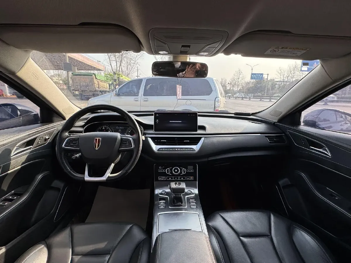2020 HongQi H5 1.5T 169HP L4 7DCT,autocango,china used car exporter,china ev exporter,chinese used car exporter,chinese used ev exporter