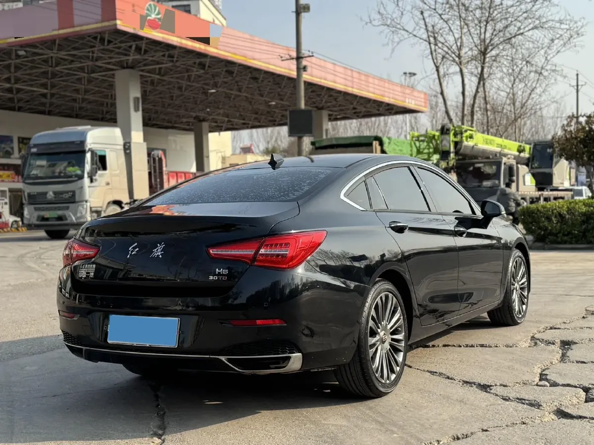 2020 HongQi H5 1.5T 169HP L4 7DCT,autocango,china used car exporter,china ev exporter,chinese used car exporter,chinese used ev exporter