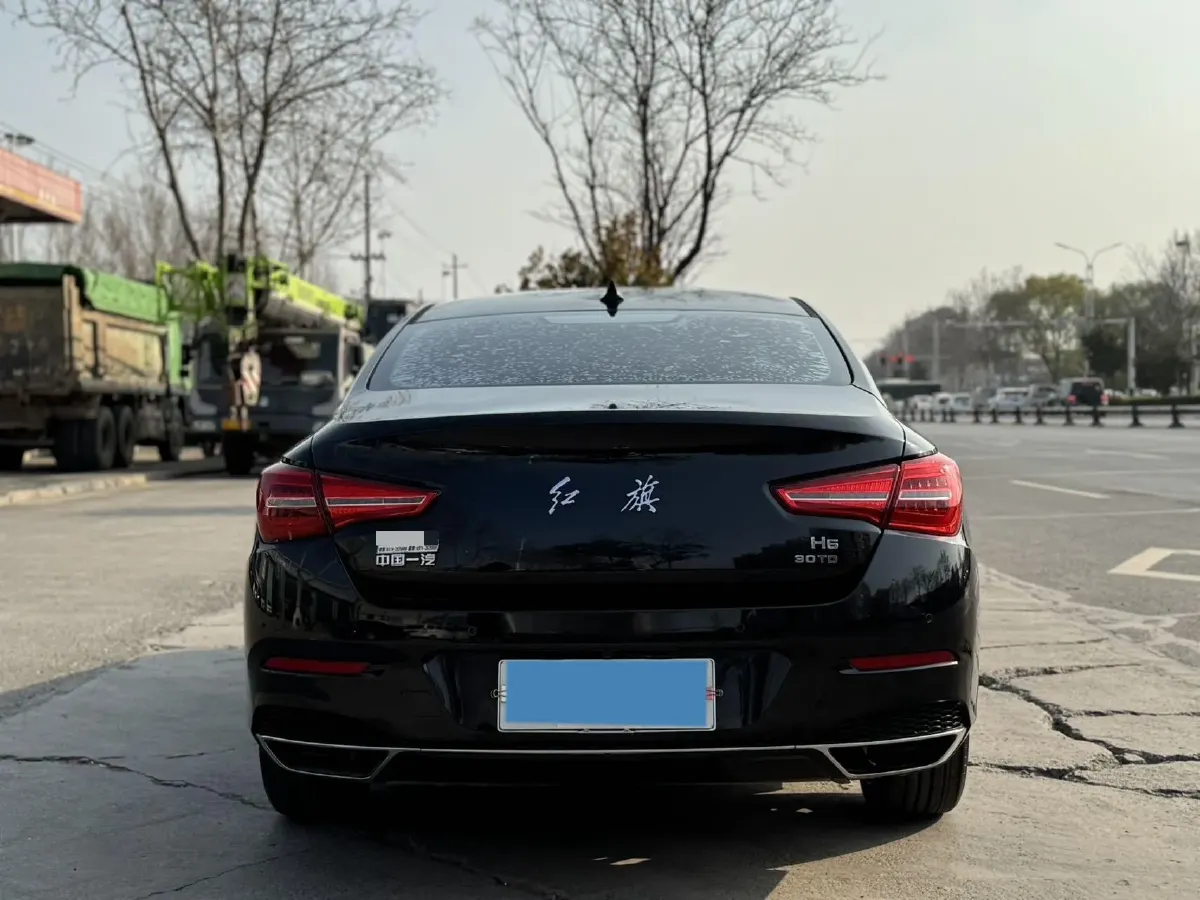 2020 HongQi H5 1.5T 169HP L4 7DCT,autocango,china used car exporter,china ev exporter,chinese used car exporter,chinese used ev exporter
