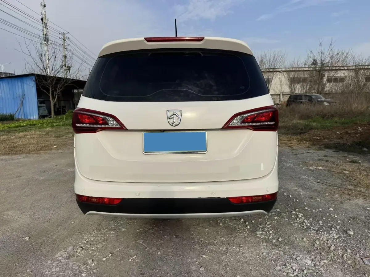 2019 BaoJun 730 1.5T 151HP L4 CVT,autocango,china used car exporter,china ev exporter,chinese used car exporter,chinese used ev exporter