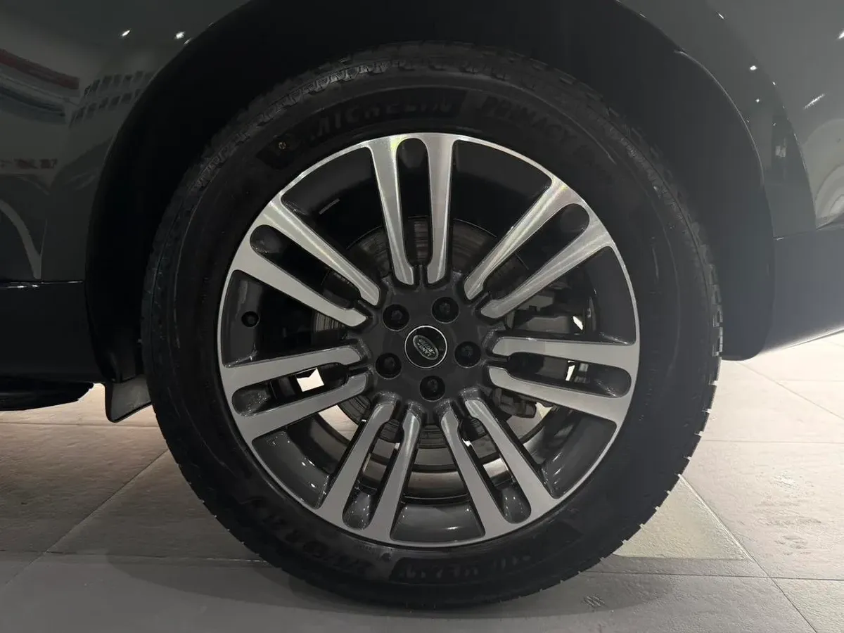 2024 Land Rover Range Rover 3.0T 400HP L6 8AT,autocango,china used car exporter,china ev exporter,chinese used car exporter,chinese used ev exporter