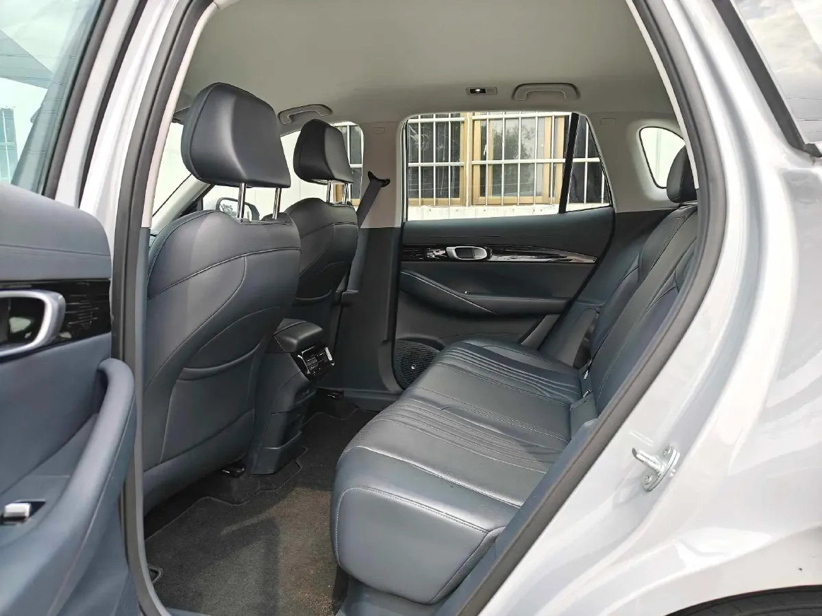 2024 YuanChen Super Van BEV 51KWH,autocango,china used car exporter,china ev exporter,chinese used car exporter,chinese used ev exporter