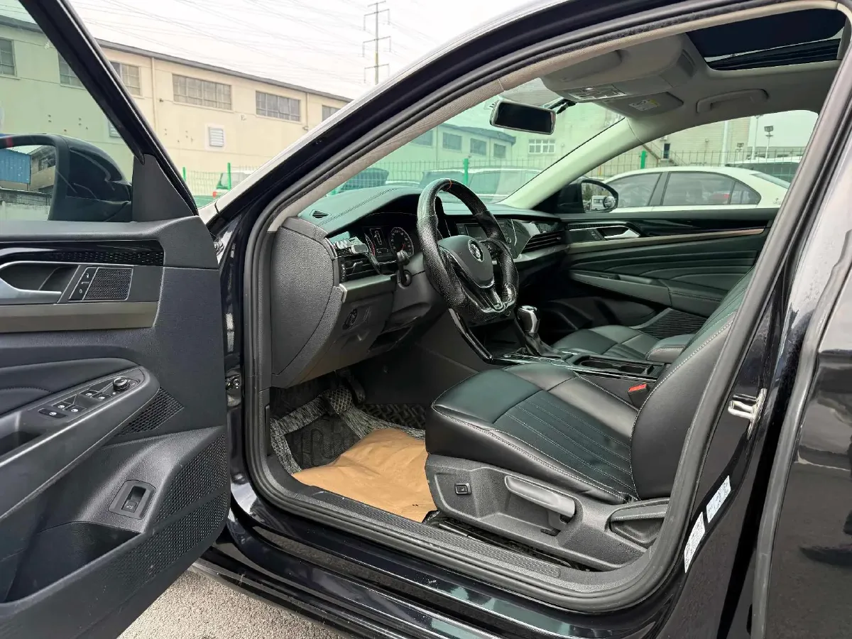 2019 Chevrolet Equinox 1.5T 180HP L4 6AT,autocango,china used car exporter,china ev exporter,chinese used car exporter,chinese used ev exporter