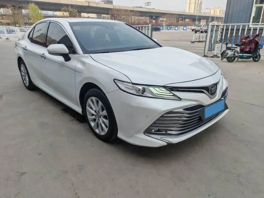 2019 Toyota Camry 2.0L 178HP L4 CVT,autocango,china used car exporter,china ev exporter,chinese used car exporter,chinese used ev exporter