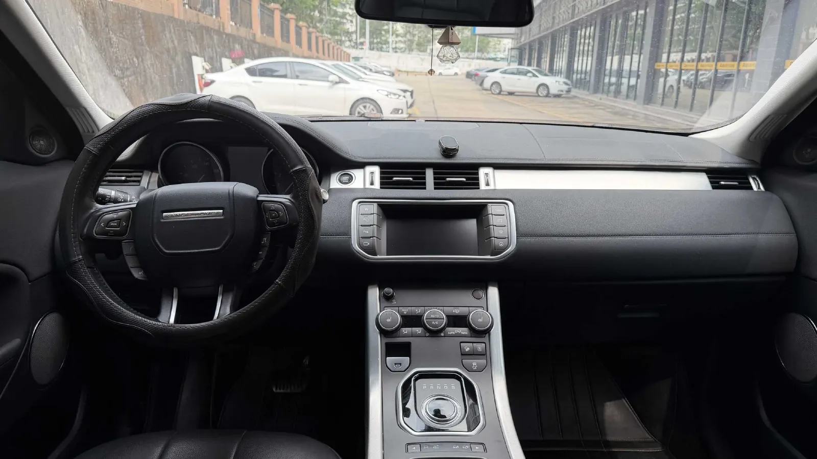 2018 Land Rover Range Rover Evoque 2.0T 241HP L4 9AT,autocango,china used car exporter,china ev exporter,chinese used car exporter,chinese used ev exporter