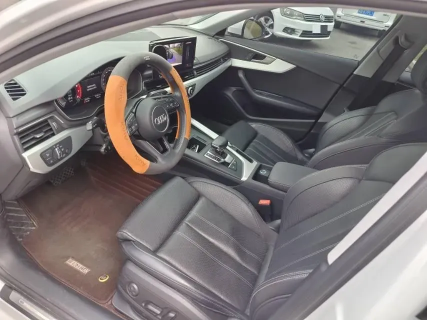 2020 Audi A4L 2.0T 190HP L4 7DCT,autocango,china used car exporter,china ev exporter,chinese used car exporter,chinese used ev exporter