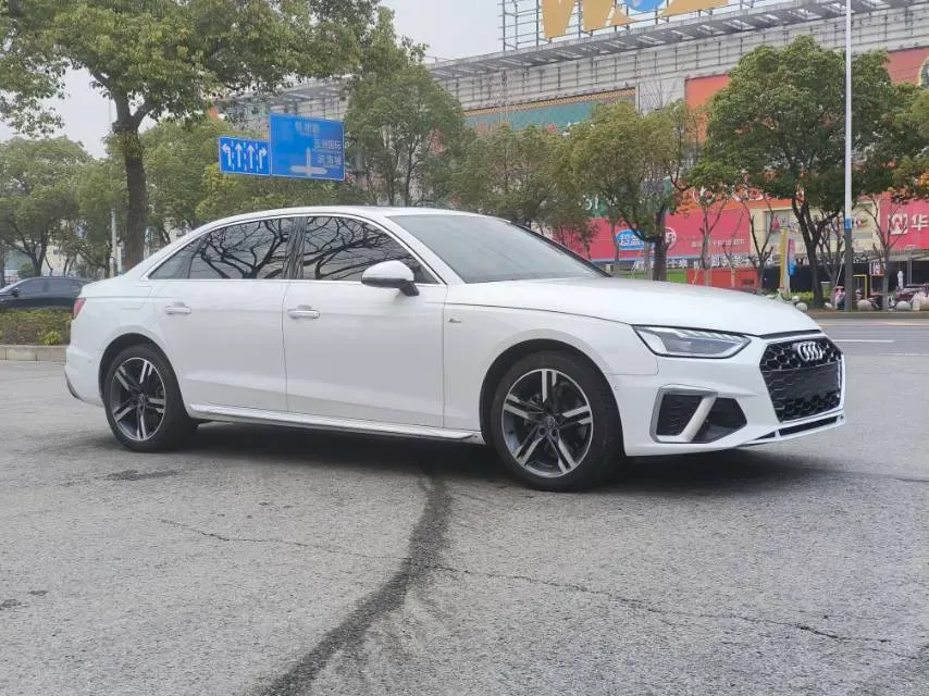 2020 Audi A4L 2.0T 190HP L4 7DCT,autocango,china used car exporter,china ev exporter,chinese used car exporter,chinese used ev exporter