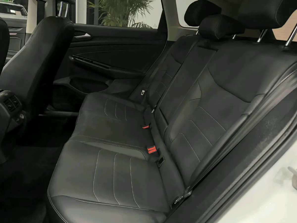 2021 Jetta VS7 1.4T 150HP L4 6AT,autocango,china used car exporter,china ev exporter,chinese used car exporter,chinese used ev exporter