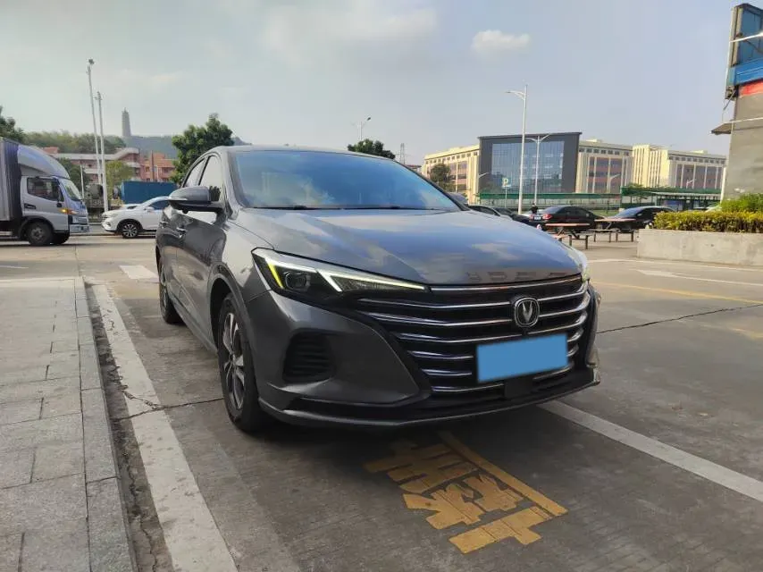 2021 ChangAn Eado 1.6L 128HP L4 CVT,autocango,china used car exporter,china ev exporter,chinese used car exporter,chinese used ev exporter