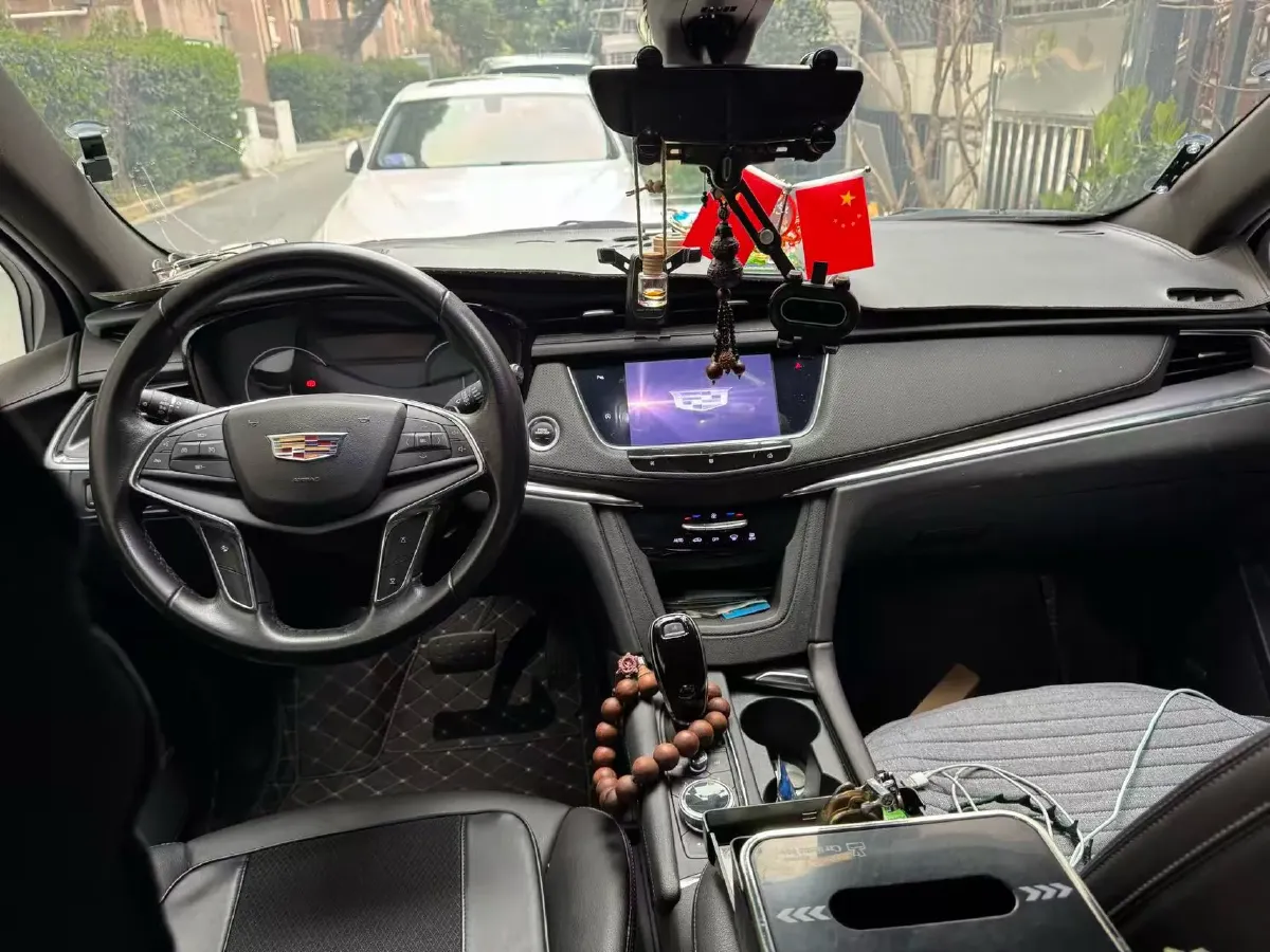 2020 Cadillac XT5 2.0T 241HP L4 9AT,autocango,china used car exporter,china ev exporter,chinese used car exporter,chinese used ev exporter