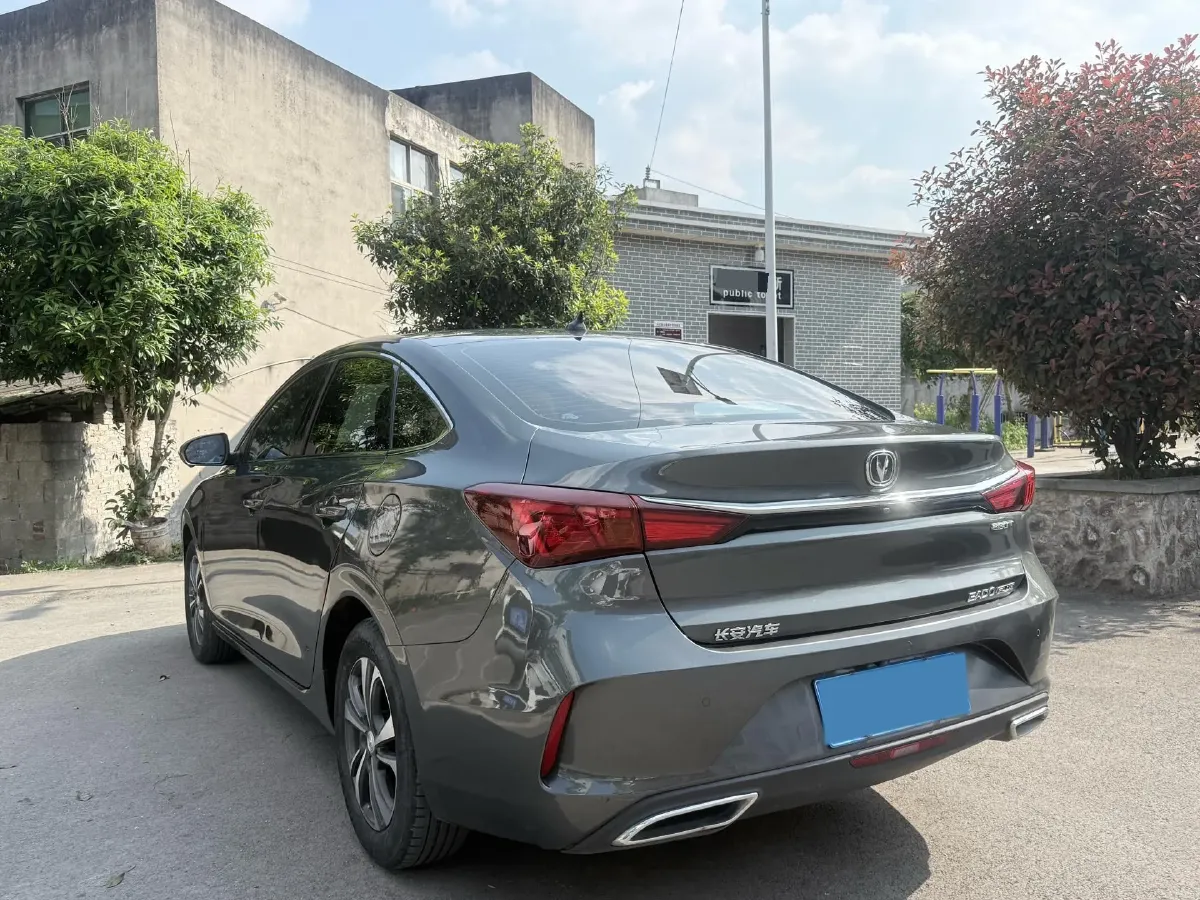 2021 ChangAn Eado 1.4T 160HP L4 7DCT,autocango,china used car exporter,china ev exporter,chinese used car exporter,chinese used ev exporter