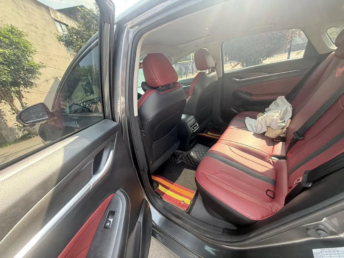 2021 ChangAn Eado 1.4T 160HP L4 7DCT,autocango,china used car exporter,china ev exporter,chinese used car exporter,chinese used ev exporter