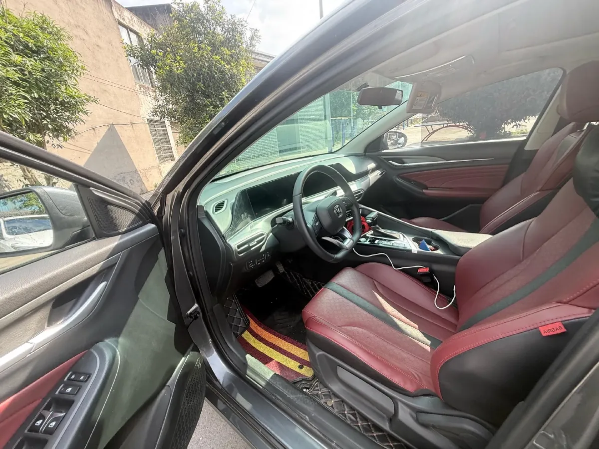 2021 ChangAn Eado 1.4T 160HP L4 7DCT,autocango,china used car exporter,china ev exporter,chinese used car exporter,chinese used ev exporter