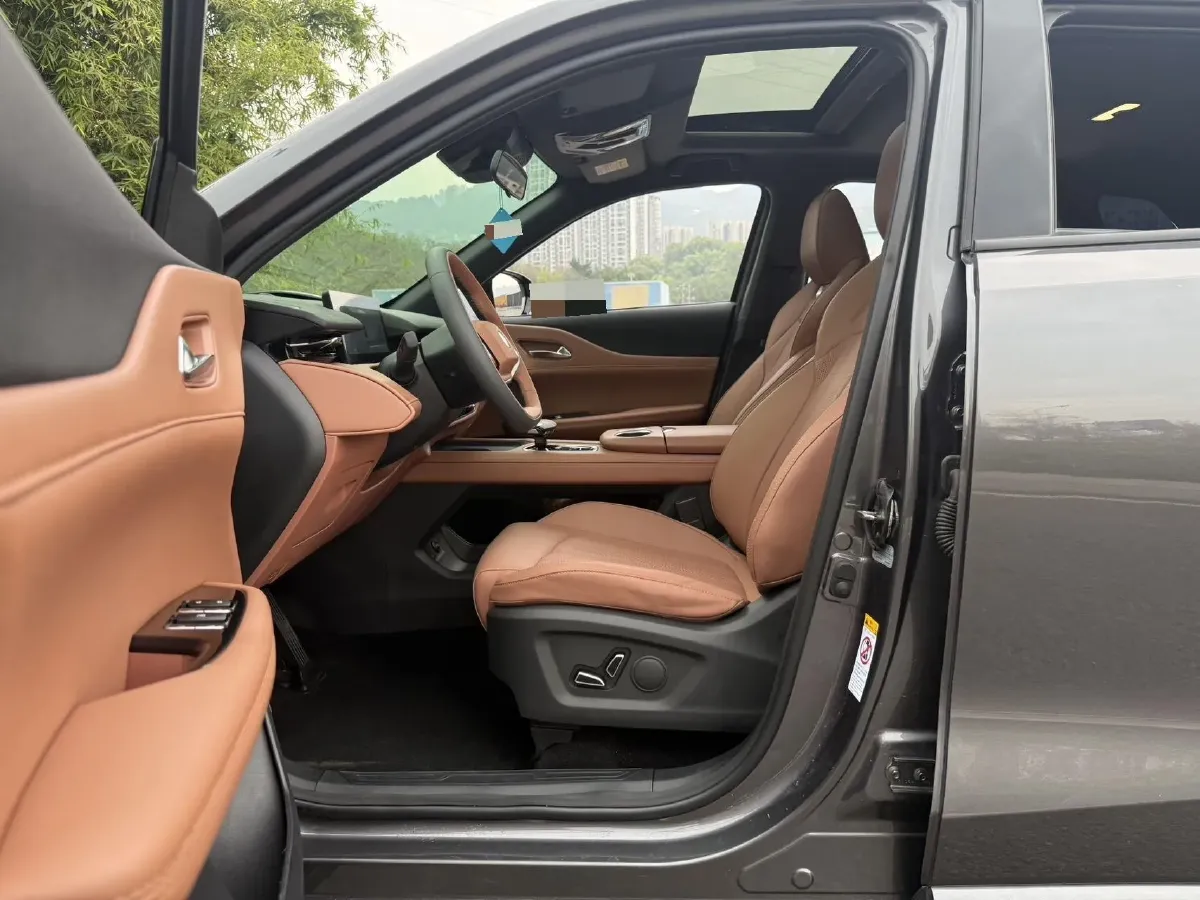 2024 ChangAn UNI-Z 1.5L 98HP L4 E-CVT PHEV 18.4KWH,autocango,china used car exporter,china ev exporter,chinese used car exporter,chinese used ev exporter