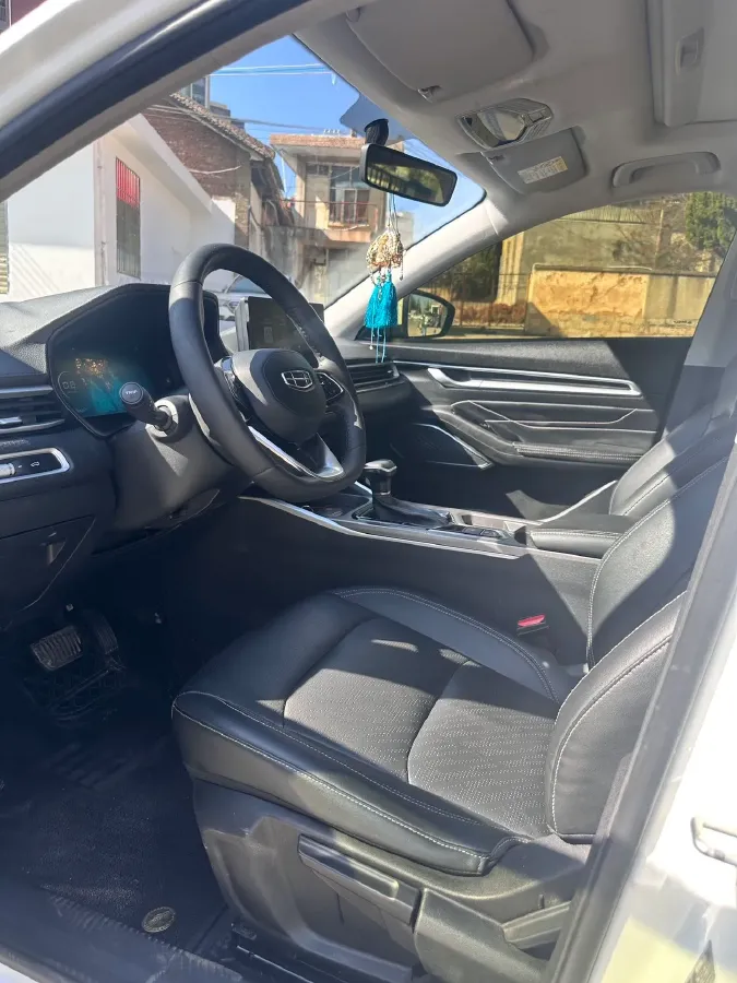 2022 Geely Emgrand 1.5L 114HP L4 CVT,autocango,china used car exporter,china ev exporter,chinese used car exporter,chinese used ev exporter