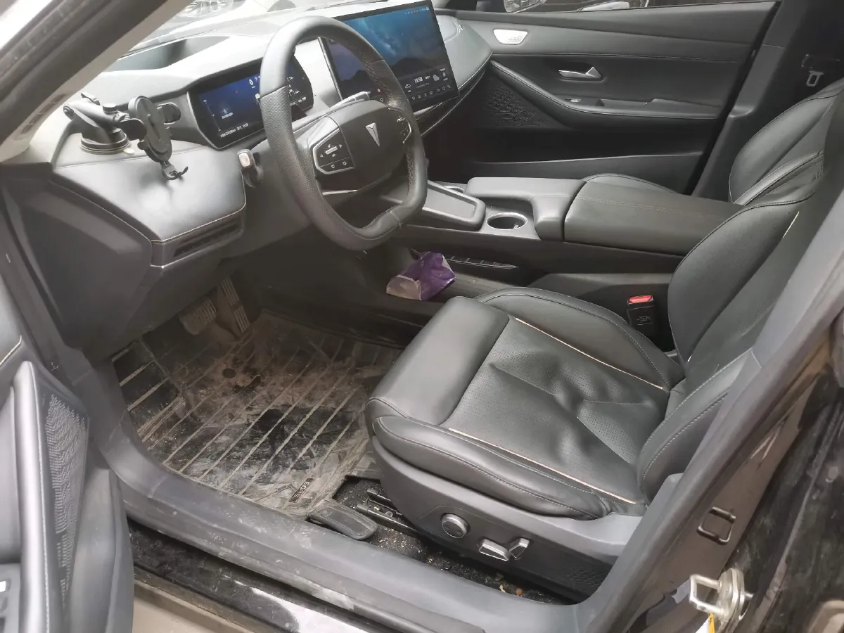 2022 DongFeng Forthing LingZhi EV BEV 68.4KWH,autocango,china used car exporter,china ev exporter,chinese used car exporter,chinese used ev exporter