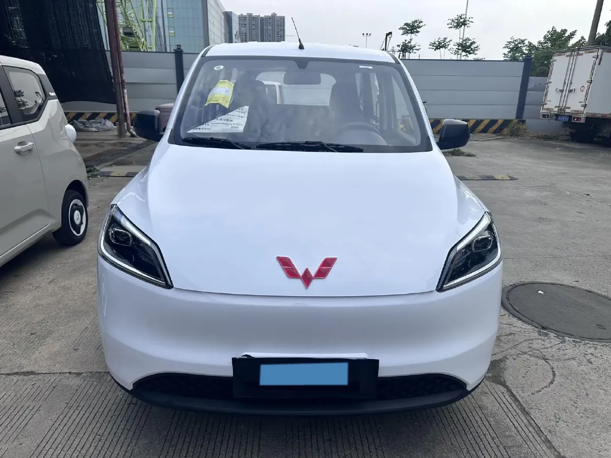 2024 WuLing HongGuang New Energy BEV 32.6KWH,autocango,china used car exporter,china ev exporter,chinese used car exporter,chinese used ev exporter