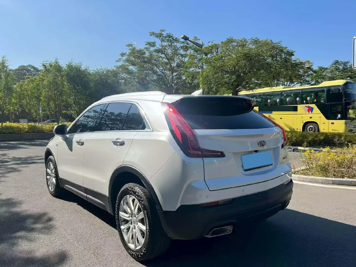 2021 Cadillac XT4 2.0T 237HP L4 9AT,autocango,china used car exporter,china ev exporter,chinese used car exporter,chinese used ev exporter
