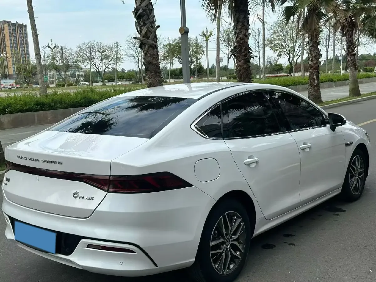 2021 Haval F7 1.5T 169HP L4 7DCT,autocango,china used car exporter,china ev exporter,chinese used car exporter,chinese used ev exporter
