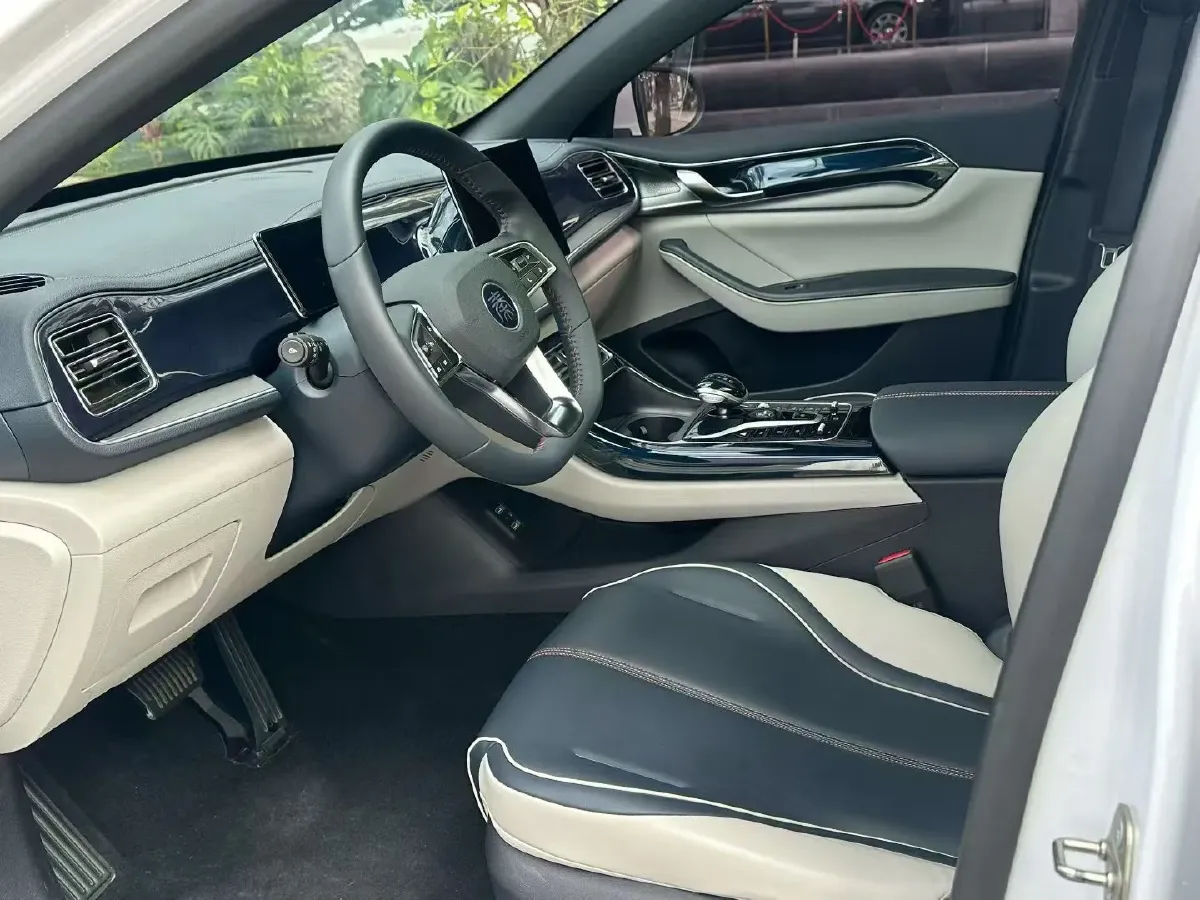 2021 Haval F7 1.5T 169HP L4 7DCT,autocango,china used car exporter,china ev exporter,chinese used car exporter,chinese used ev exporter