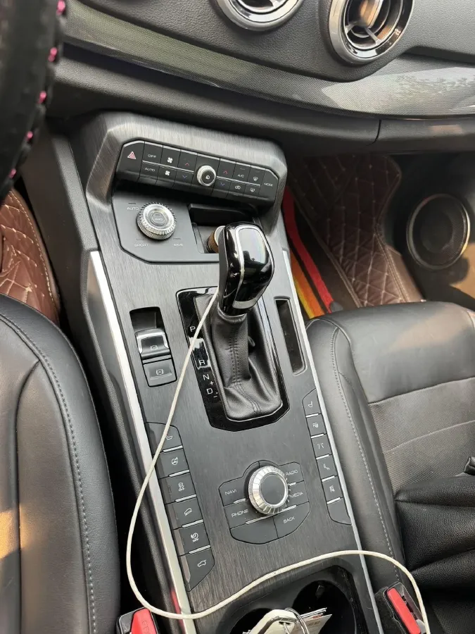 2018 WEY P8 2.0T 234HP L4 6DCT PHEV 12.96KWH,autocango,china used car exporter,china ev exporter,chinese used car exporter,chinese used ev exporter