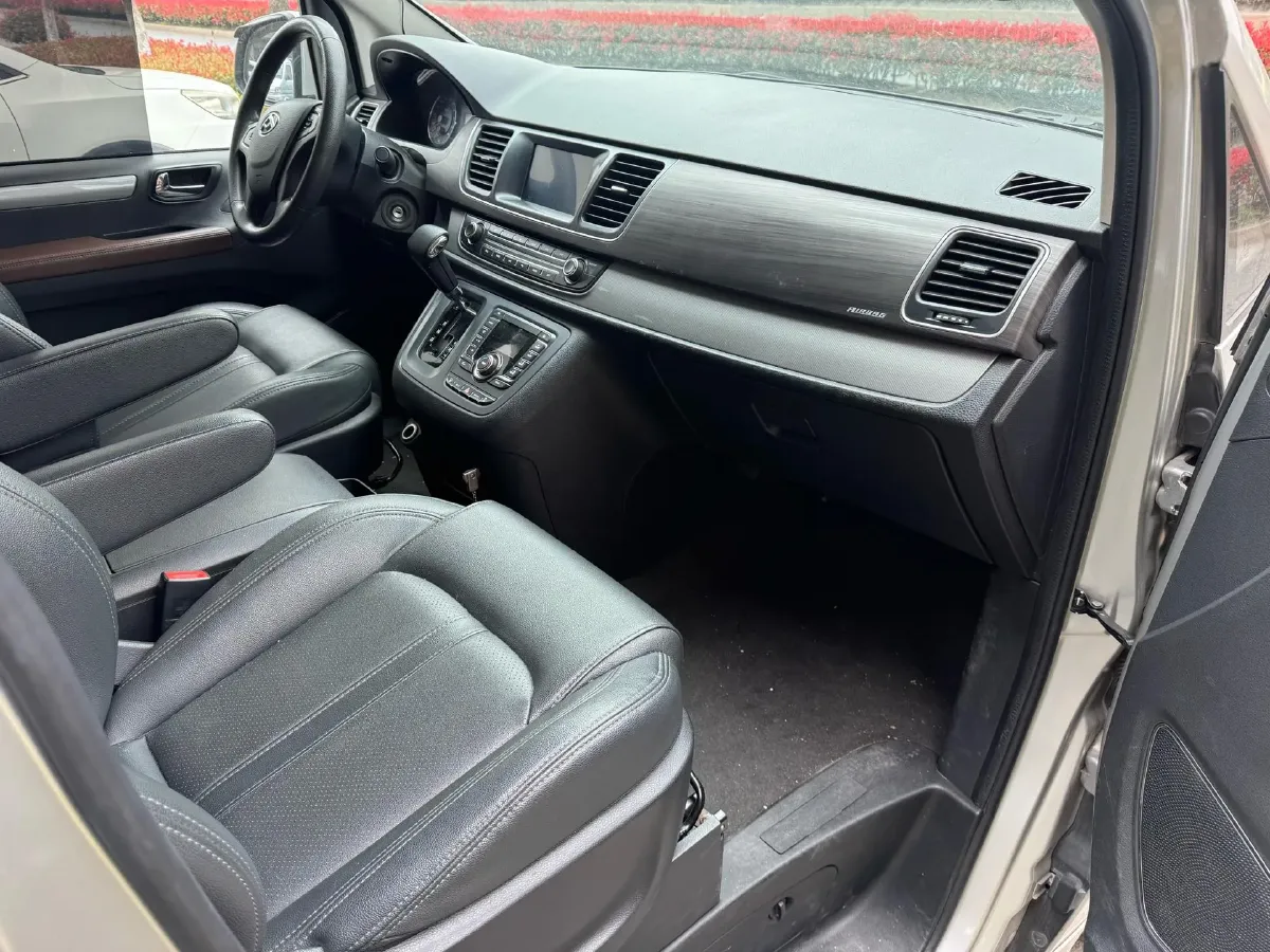 2021 MAXUS G10 2.0T 224HP L4 6AT,autocango,china used car exporter,china ev exporter,chinese used car exporter,chinese used ev exporter