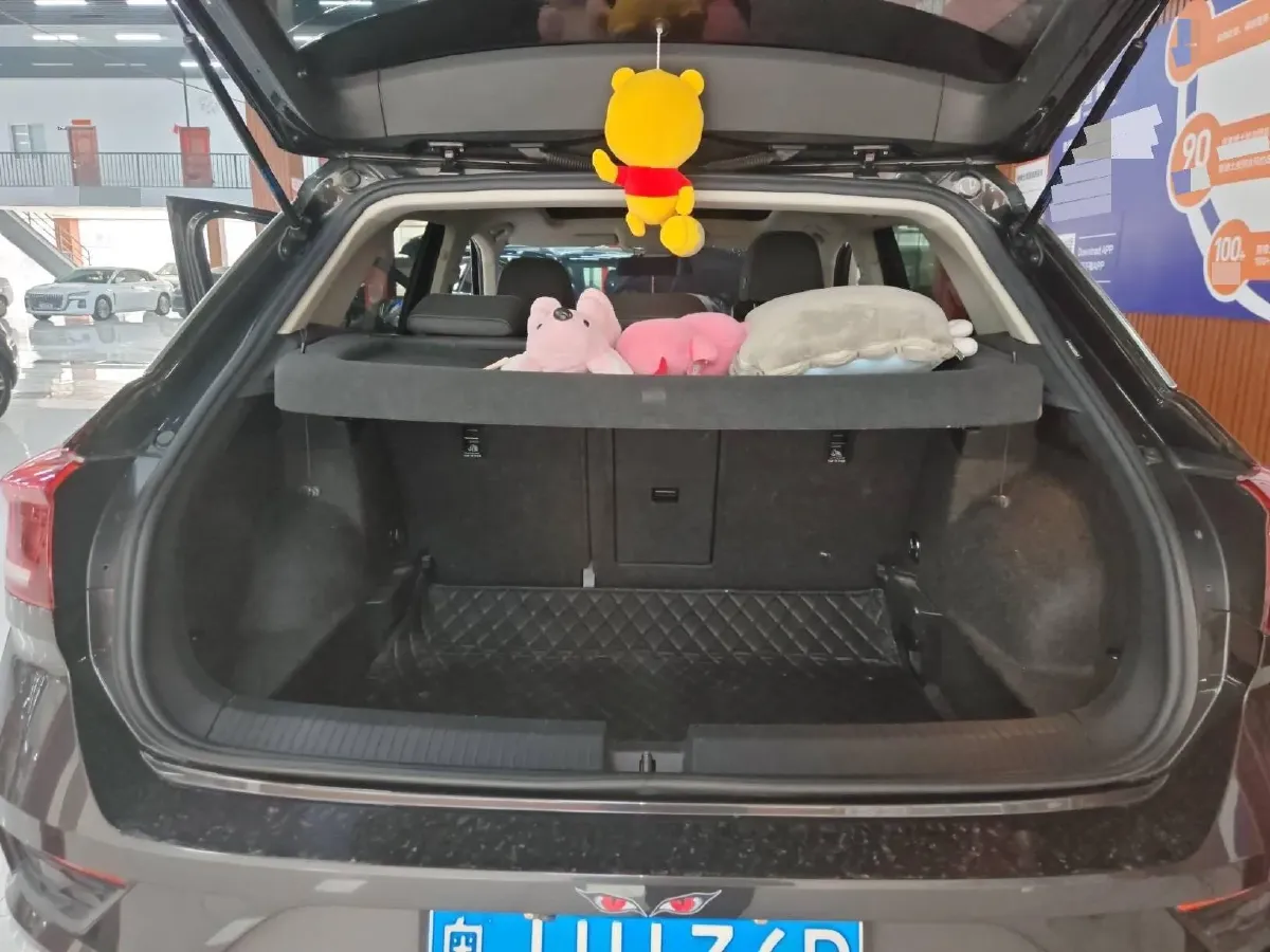 2021 Volkswagen T-Roc 1.4T 150HP L4 7DCT,autocango,china used car exporter,china ev exporter,chinese used car exporter,chinese used ev exporter