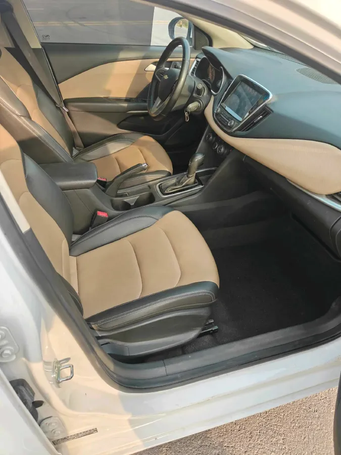 2021 Chevrolet Monza 1.5L 113HP L4 6AT,autocango,china used car exporter,china ev exporter,chinese used car exporter,chinese used ev exporter