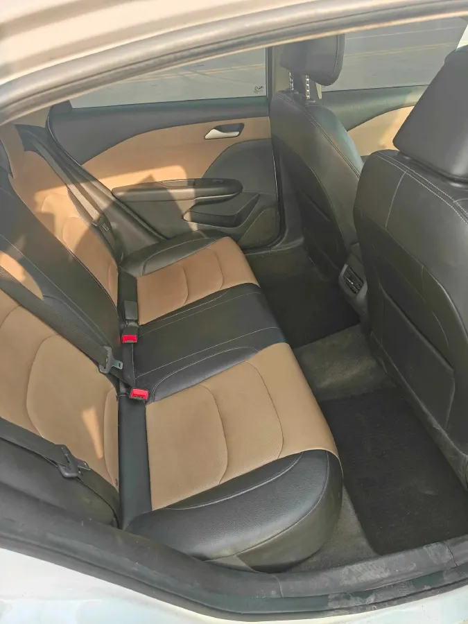 2021 Chevrolet Monza 1.5L 113HP L4 6AT,autocango,china used car exporter,china ev exporter,chinese used car exporter,chinese used ev exporter