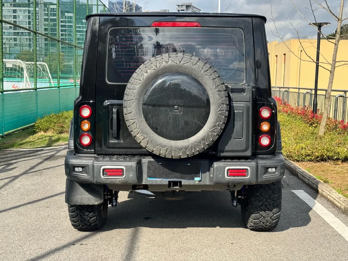 2025 212 212 T01 2.0T 252HP L4 8AT,autocango,china used car exporter,china ev exporter,chinese used car exporter,chinese used ev exporter