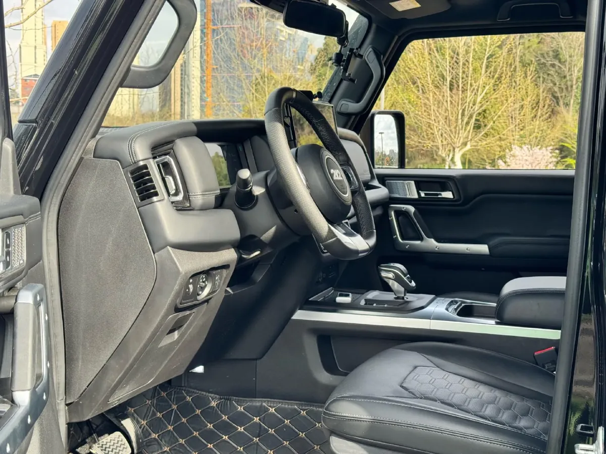 2025 212 212 T01 2.0T 252HP L4 8AT,autocango,china used car exporter,china ev exporter,chinese used car exporter,chinese used ev exporter