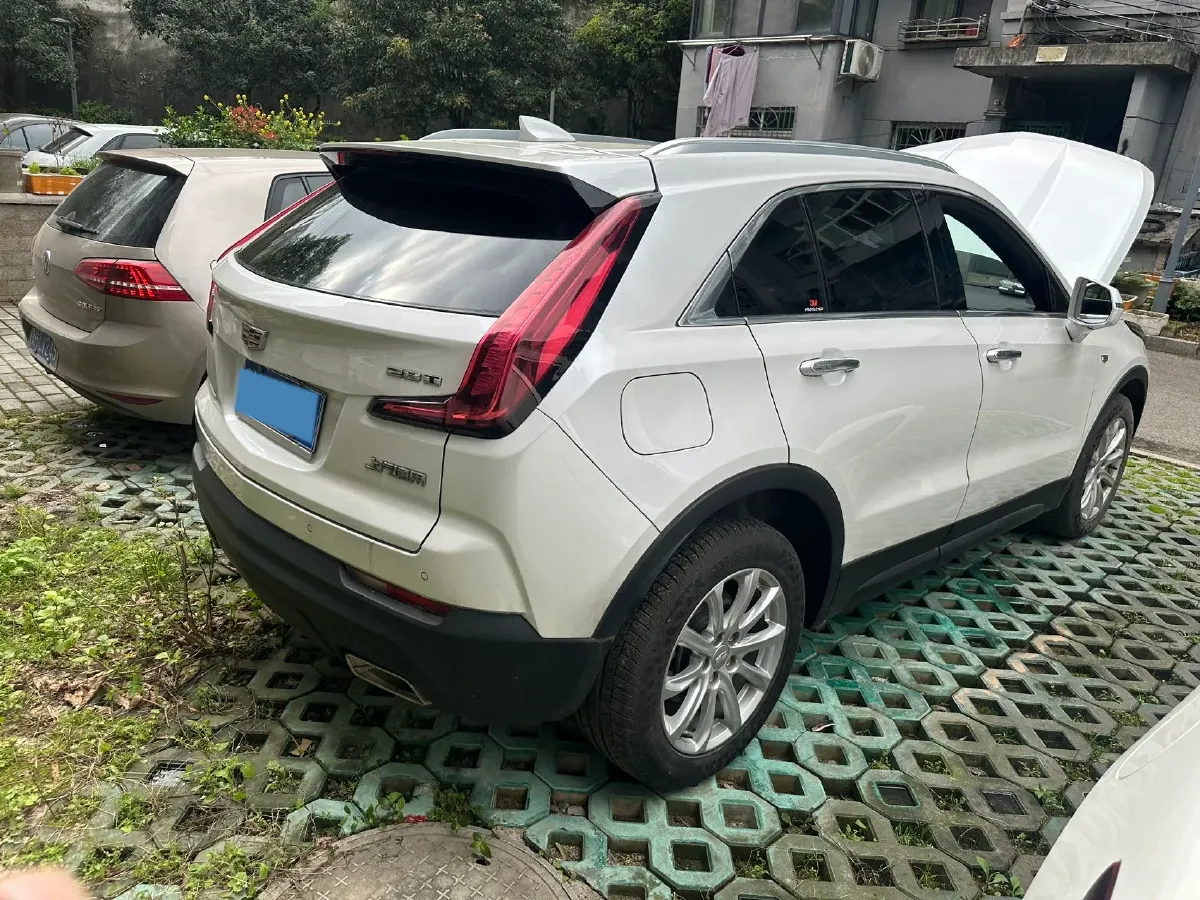 2021 Cadillac XT4 2.0T 237HP L4 9AT,autocango,china used car exporter,china ev exporter,chinese used car exporter,chinese used ev exporter